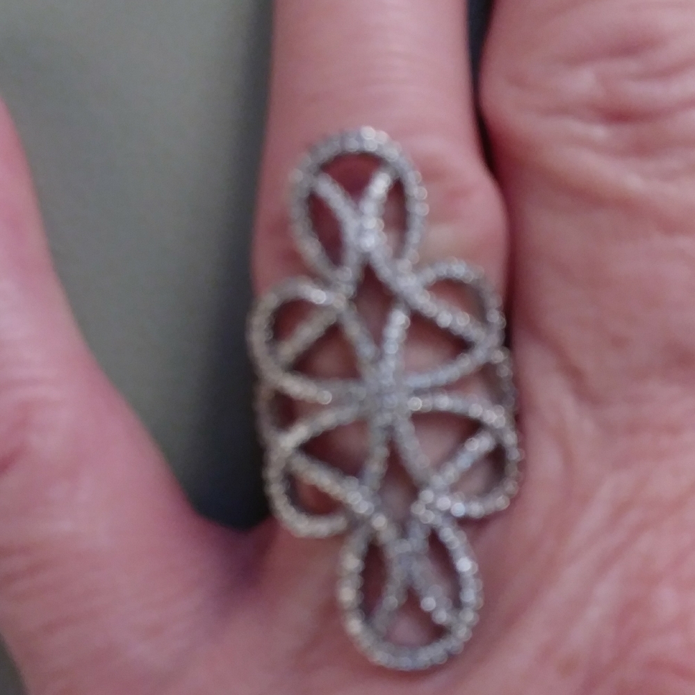 Assorted rings - Picture 9 of 11